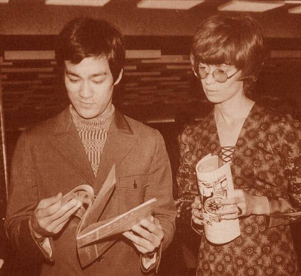 Bruce Lee and his wife Linda 