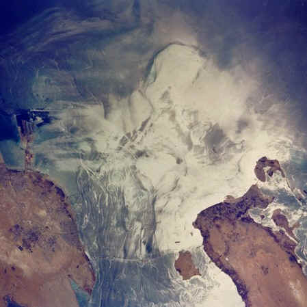 coral reef pollution Massive Oil Slicks Bahrain NASA Space Shuttle